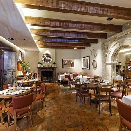 ホテル Barcelo Conde Luna