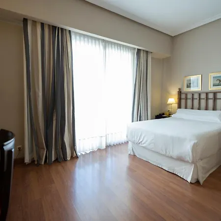 ホテル Barcelo Conde Luna