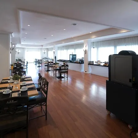 Szálloda Barceló Conde Luna 4*