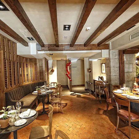 Barcelo Conde Luna レオン