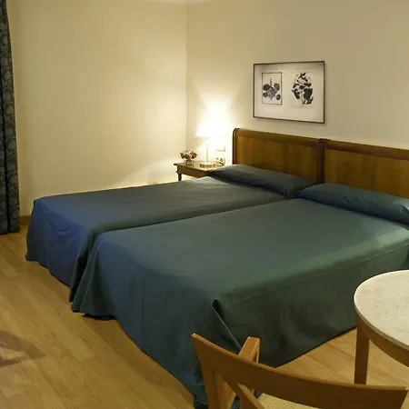 Barcelo Conde Luna ホテル レオン