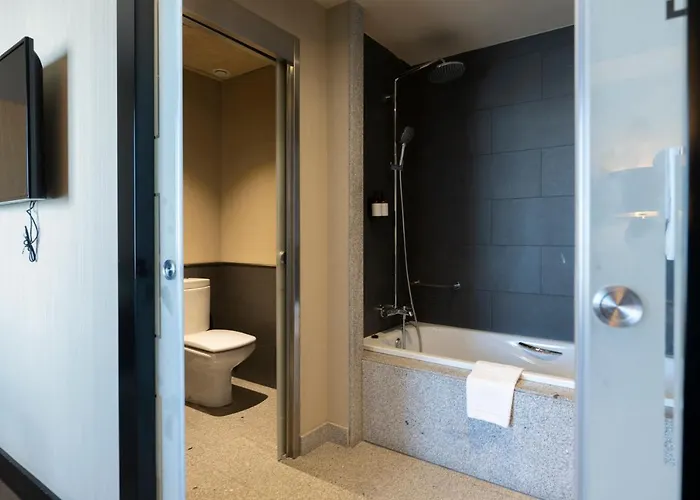 Barcelo Conde Luna 호텔