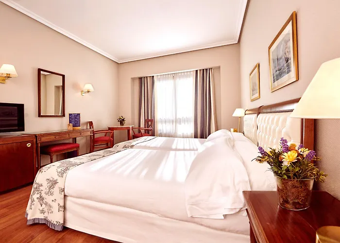 호텔 Barcelo Conde Luna 4*